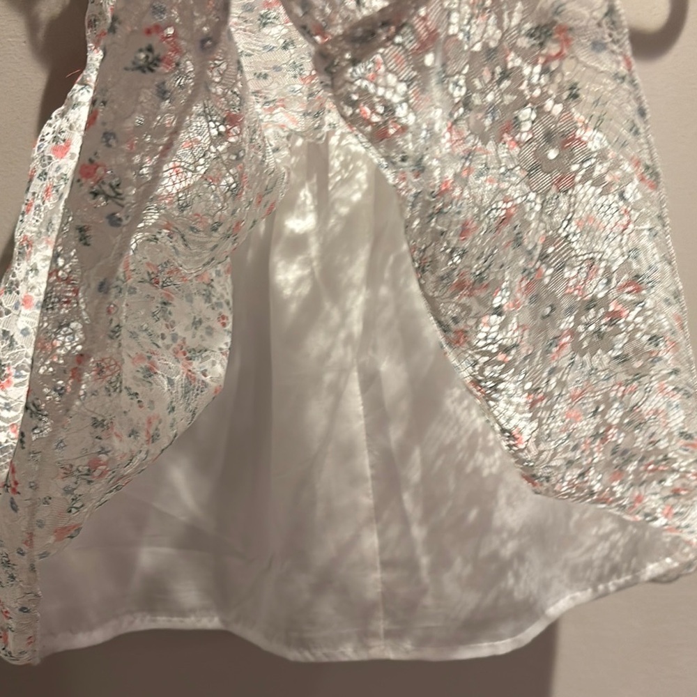 Red and White Sleeveless formal dress with Flutter Sleeves - Picture 6 of 6